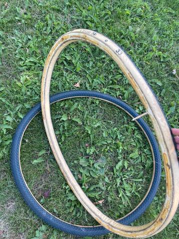 2x A Dugast small bird tubelar 33mm beschikbaar voor biedingen