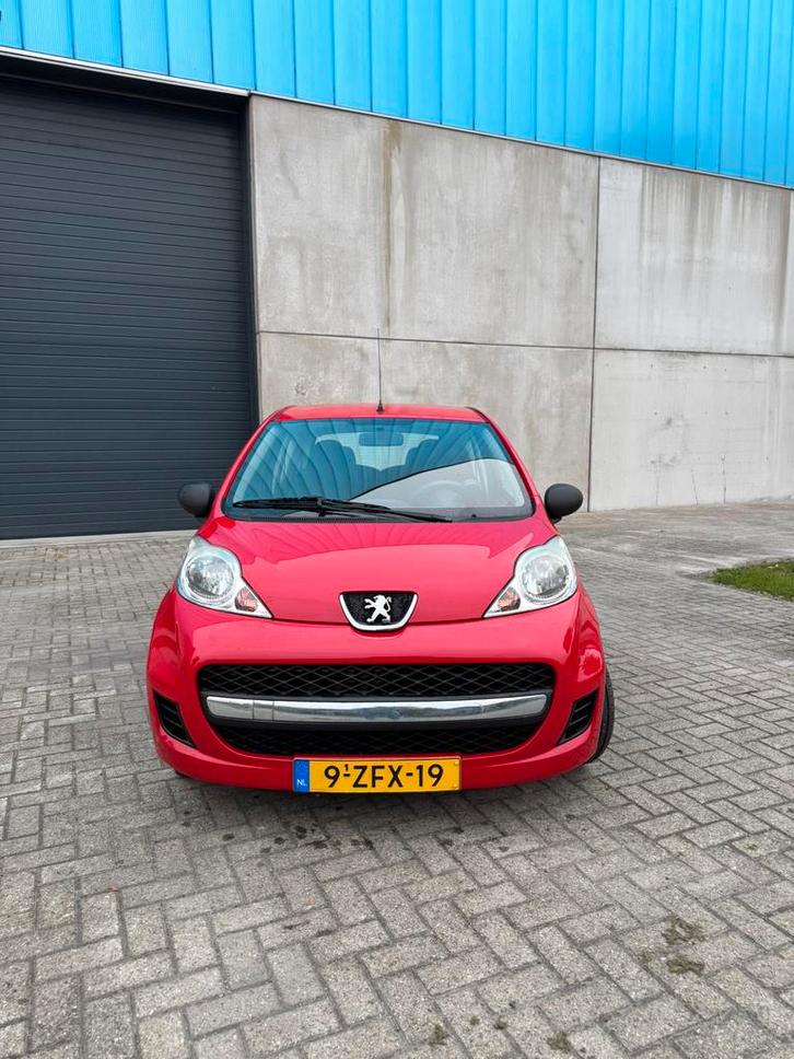 Peugeot 107 1.0 12V E-vti 68PK 3DR 2011 Rood, Auto's, Peugeot, Particulier, Benzine, A, Hatchback, Handgeschakeld, Geïmporteerd
