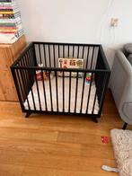 Zwarte houten kinderbox - 100x78x76 cm, Kinderen en Baby's, Ophalen, Gebruikt