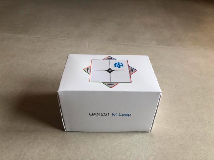 2x2 Gan Magnetische Rubik's Cube - Compleet met Doos, Hobby en Vrije tijd, Denksport en Puzzels, Zo goed als nieuw, Rubik's of 3D-puzzel