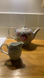 Pip studio theepot, beige, bloemen, melkkannetje, Huis en Inrichting, Keuken | Servies, Overige typen, Ophalen of Verzenden, Zo goed als nieuw