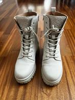 Beige veter half hoge schoen maat 38, Ophalen, Beige, Sneakers of Gympen, Zo goed als nieuw