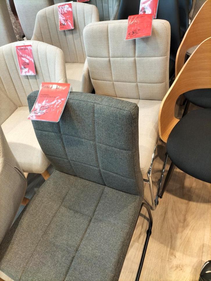 SHOWMODEL - EETKAMERSTOELEN HAMMEL, Huis en Inrichting, Stoelen, Ophalen