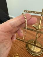 Verguld armbandje, mooi gedraaid gevlochten, Ophalen of Verzenden, Zo goed als nieuw