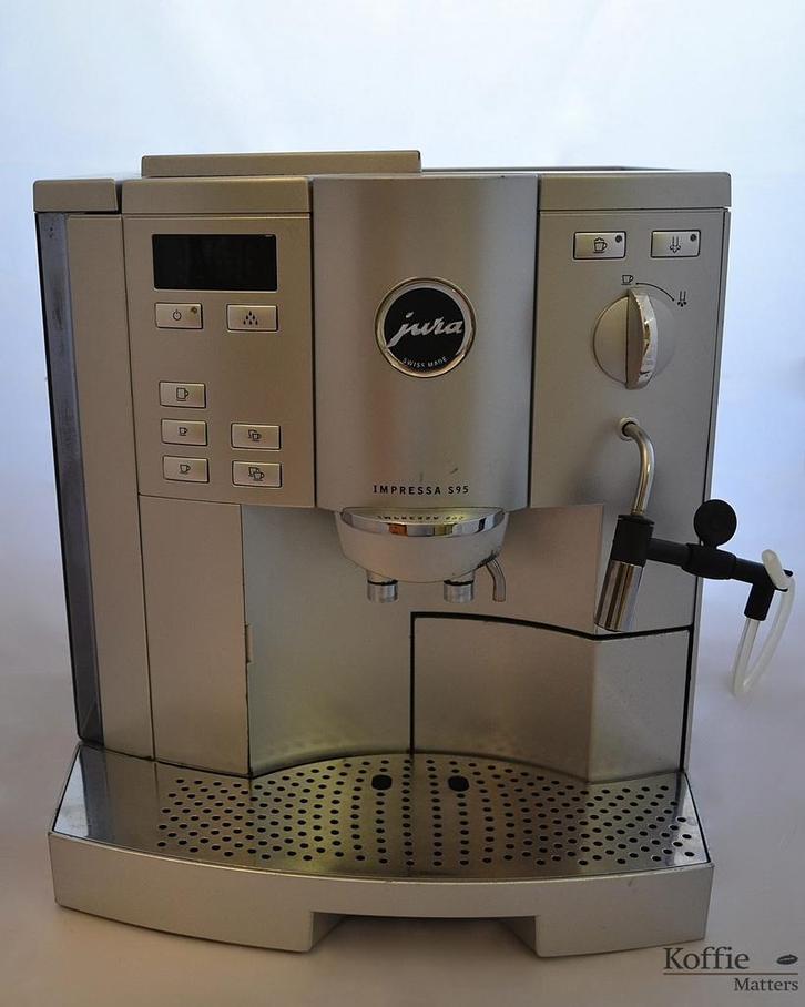 2 kapotte Jura koffiemachines voor onderdelen, Witgoed en Apparatuur, Koffiezetapparaten, Niet werkend, Koffiebonen, Koffiemachine