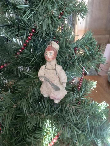 Oude kerstboomversiering pollepelvrouwtje papier mache beschikbaar voor biedingen