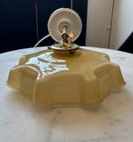 Vintage geel oud Frans opaline glazen wandlamp lampenkap, Ophalen of Verzenden, Metaal