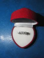 Ring - zilverkleurig - sierlijk (NIEUW), IJzer of Staal, Nieuw, Ophalen of Verzenden, Kleiner dan 17
