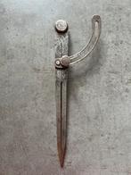 Antieke passer met gebogen arm - Gereedschap en Instrumenten, Ophalen of Verzenden