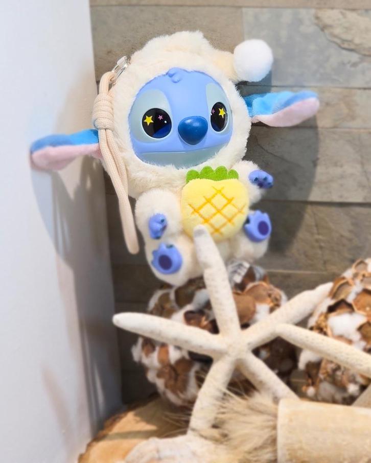  Stitch Labubu –Ananas Variant. Nu verkrijgbaar Incl. Doos, Verzamelen, Poppetjes en Figuurtjes, Nieuw, Ophalen of Verzenden