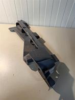 Renault Kangoo 2015 - Rechter Voorvleugel Beugel, Ophalen of Verzenden, Zo goed als nieuw