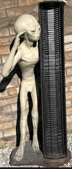 Alien cd rack, Antiek en Kunst, Ophalen