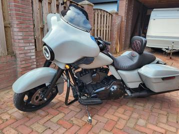 Harley Davidson streetglide bwj 2012. In prijs verlaagd!!! beschikbaar voor biedingen