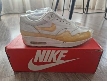 Nike Air Max 1 "Pearl" (2004) beschikbaar voor biedingen