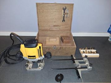 Dewalt DW614 bovenfrees + geleider, kopieerring, frezen  beschikbaar voor biedingen
