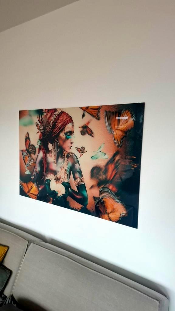 Plexiglas Schilderij met Vrouw en Vlinders, Huis en Inrichting, Woonaccessoires | Schilderijen, Tekeningen en Foto's, Zo goed als nieuw