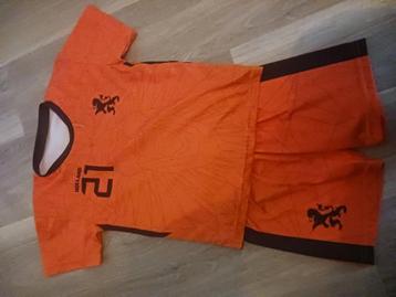 Imitatie voetbalpakje maat 122-128 beschikbaar voor biedingen