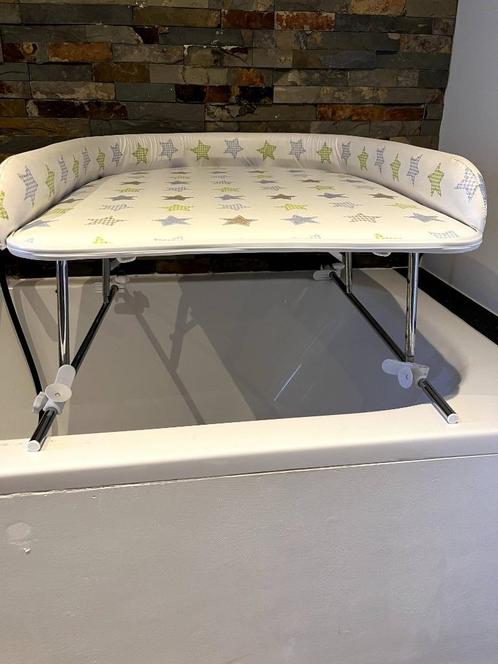aankleedtafel voor op bad, Kinderen en Baby's, Kinderkamer | Commodes en Kasten, Zo goed als nieuw, Commode, 105 cm of meer, Minder dan 75 cm