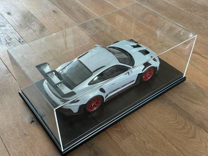Orig Spark 1 : 12 Porsche 911 992 GT3RS Eisgrau Pyrorot, Hobby en Vrije tijd, Modelauto's | 1:5 tot 1:12, Zo goed als nieuw, Auto