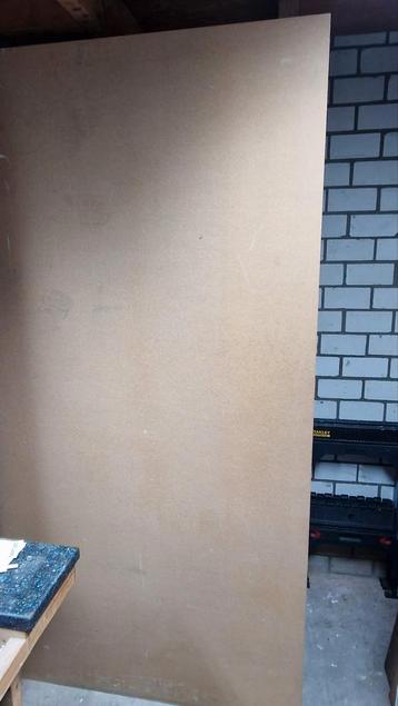 MDF platen en OSB plaat beschikbaar voor biedingen