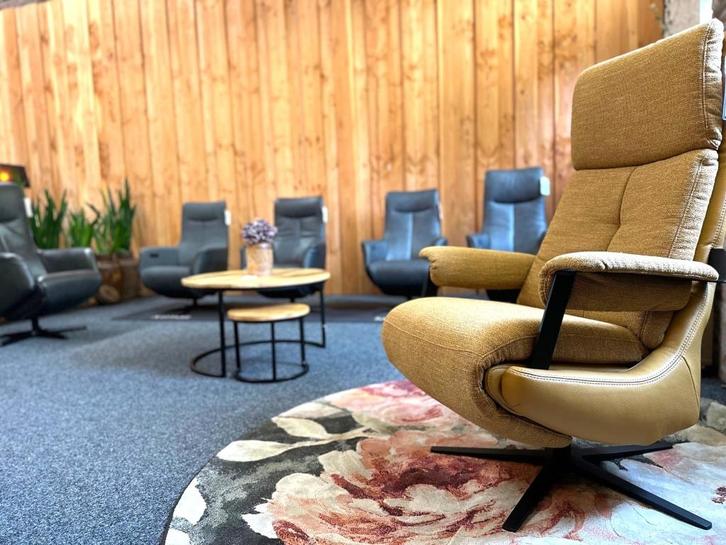 Teun Arts in St.Hubert  -  Zitcomfortspeciaalzaak sinds 1973, Huis en Inrichting, Fauteuils, Gebruikt, Leer, Stof, 50 tot 75 cm