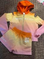 Givency joggingpak  broek 5 jaar jas 7 jaar origineel zgan, Givenchy, Meisje, Ophalen of Verzenden, Zo goed als nieuw