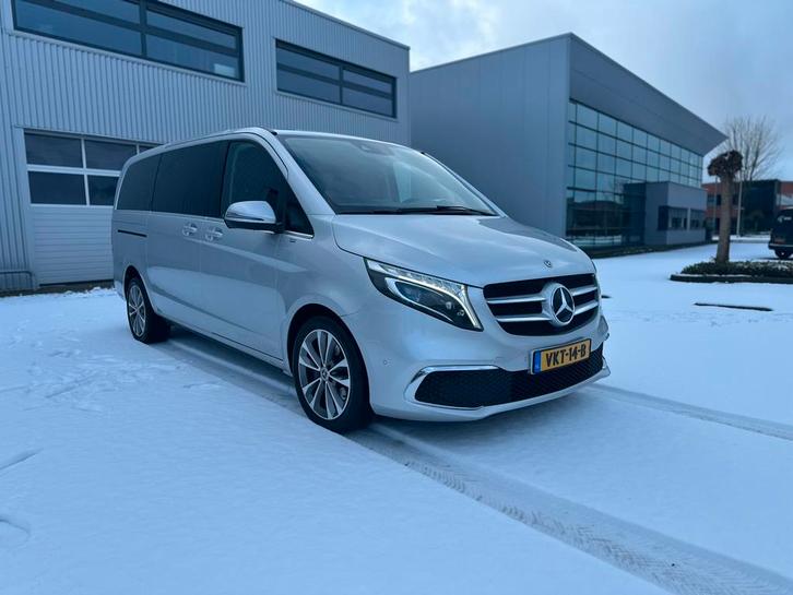 Mercedes-Benz V-klasse 220d Lang DC Edition Grijs, Auto's, Bestelauto's, Particulier, ABS, Achteruitrijcamera, Adaptieve lichten