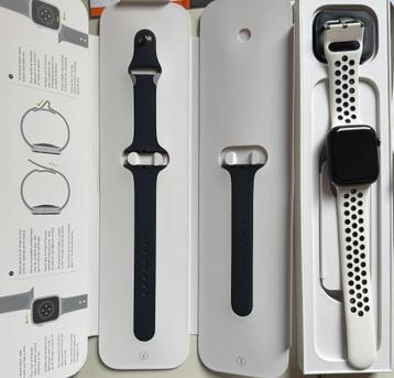 Apple Watch Series 7 - 45mm - Middernacht zo goed als Nieuw! beschikbaar voor biedingen
