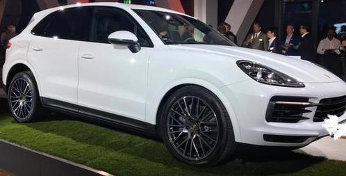 Trouwauto Porsche Cayenne. Dare to be different!, Diensten en Vakmensen, Verhuur | Auto en Motor, Trouwauto, Met chauffeur