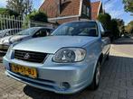 Hyundai Accent 1.3i Active Young, Auto's, Hyundai, Voorwielaandrijving, Gebruikt, 4 cilinders, Blauw