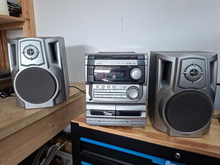 stereo toren aiwa met wisselaar en dub cassettedeck en radio, Audio, Tv en Foto, Stereo-sets, Zo goed als nieuw, Cassettedeck