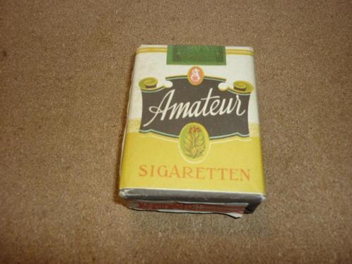 Oorlog WO II sigaretten amateur kleur rantsoen Nederland WW2, Verzamelen, Rookartikelen, Aanstekers en Luciferdoosjes, Zo goed als nieuw