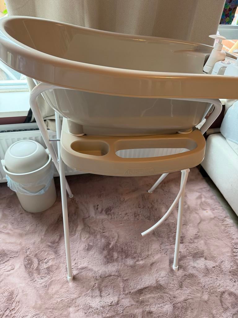 Bébé-jou badje met standaard, Kinderen en Baby's, Badjes en Verzorging, Ophalen of Verzenden, Zo goed als nieuw, Badje, Bébé-jou