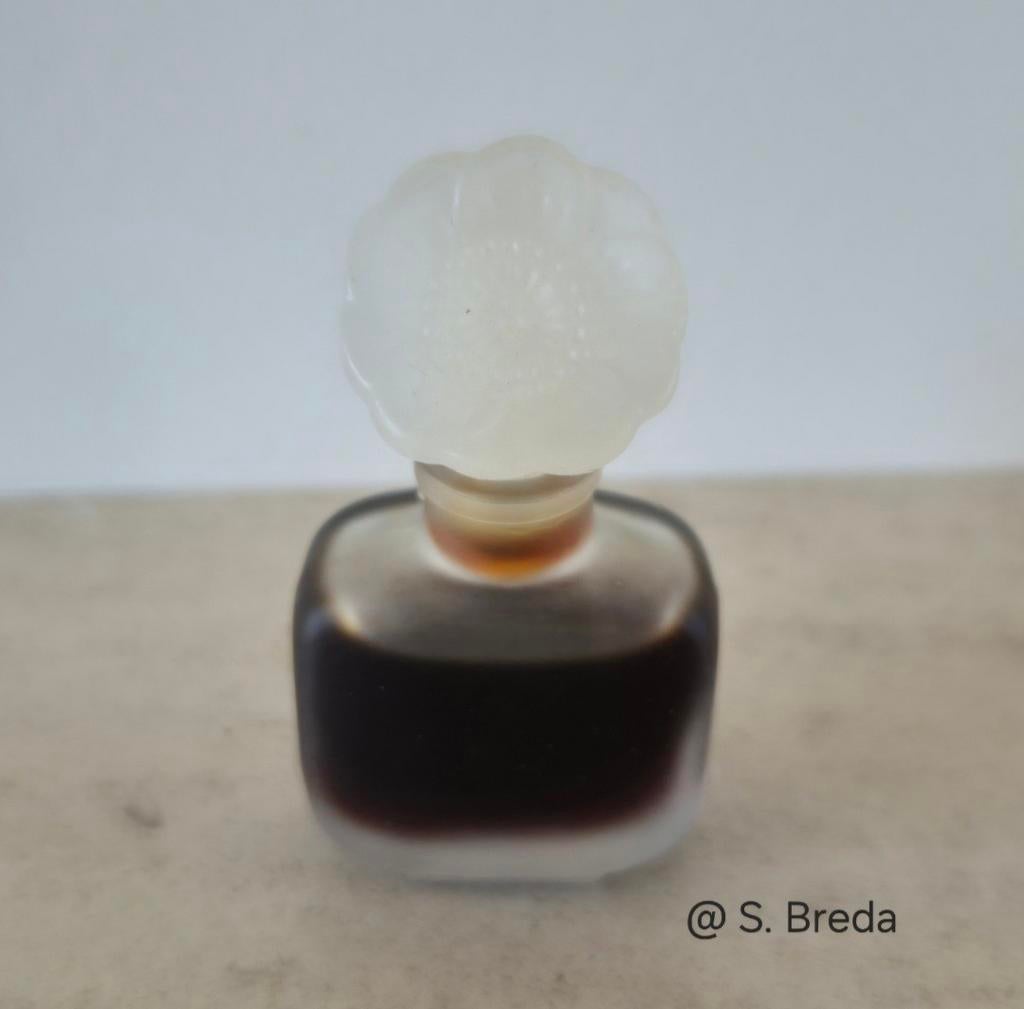 Estee Lauder - Youth Dew | Vintage Miniatuur verzamelaars, Ophalen of Verzenden, Zo goed als nieuw, Miniatuur, Gevuld