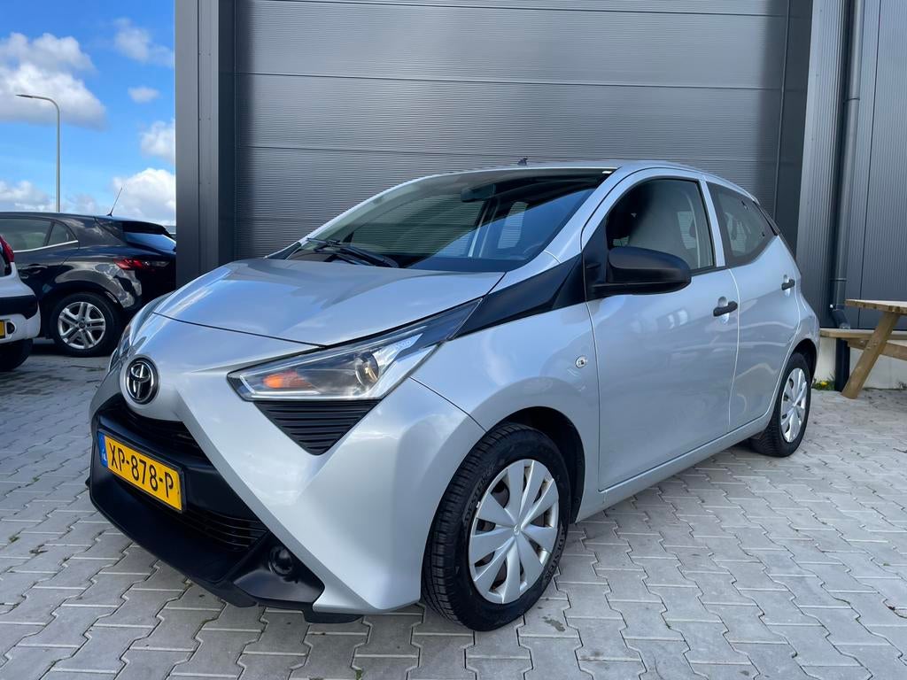 Toyota Aygo 1.0 5Dr 2019 Airco|Apple carplay|Elek ramen|NAP, Voorwielaandrijving, Stof, Zwart, 4 stoelen