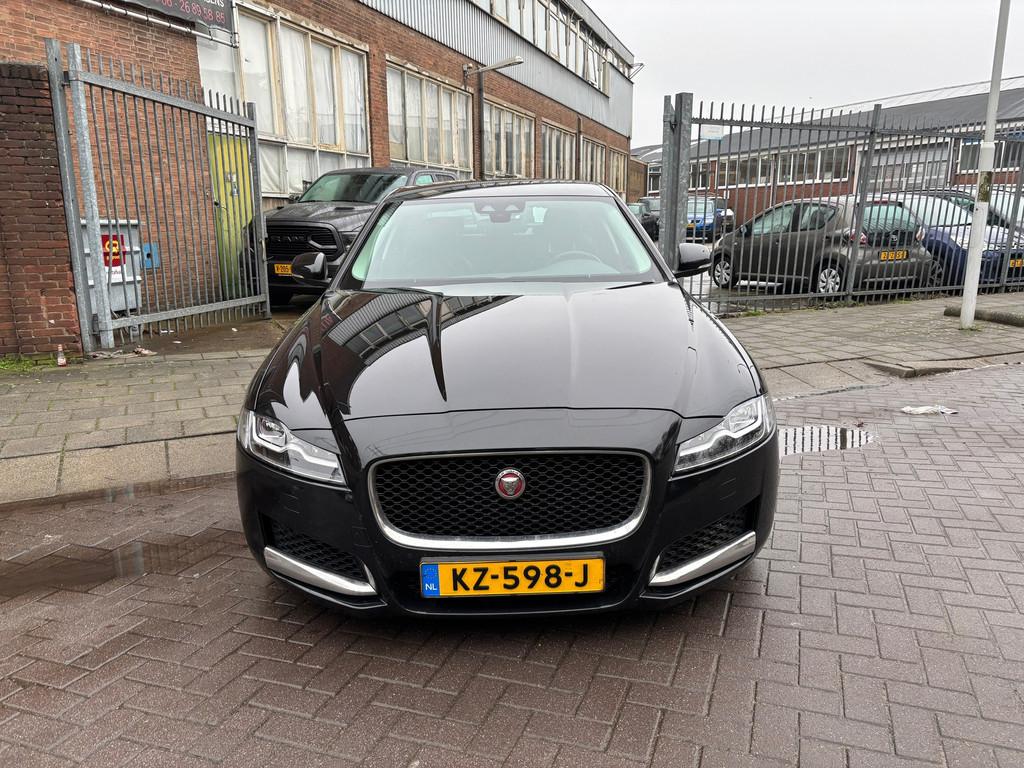 Jaguar XF 3.0d Portfolio, Automaat, Achterwielaandrijving, Gebruikt, 2000 kg