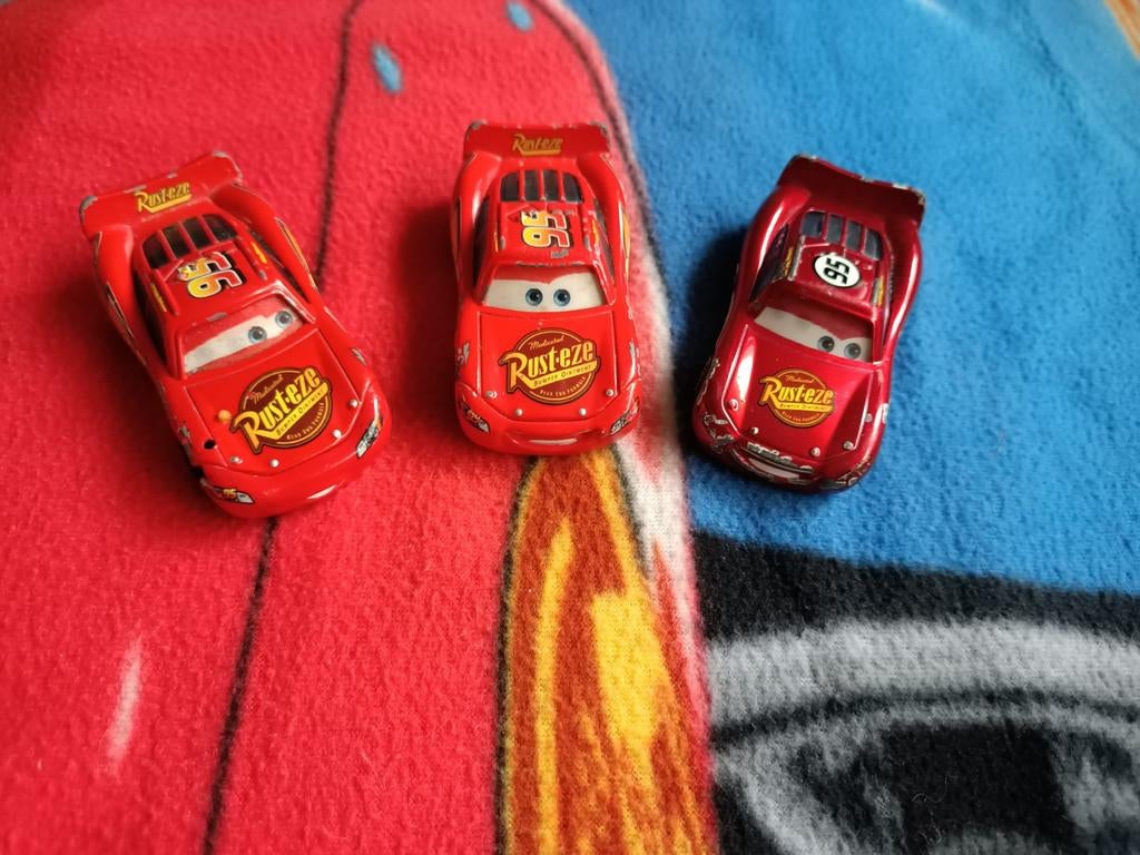 Cars Speelgoedautootjes - 3 stuks, Kinderen en Baby's, Speelgoed | Speelgoedvoertuigen, Ophalen of Verzenden, Gebruikt