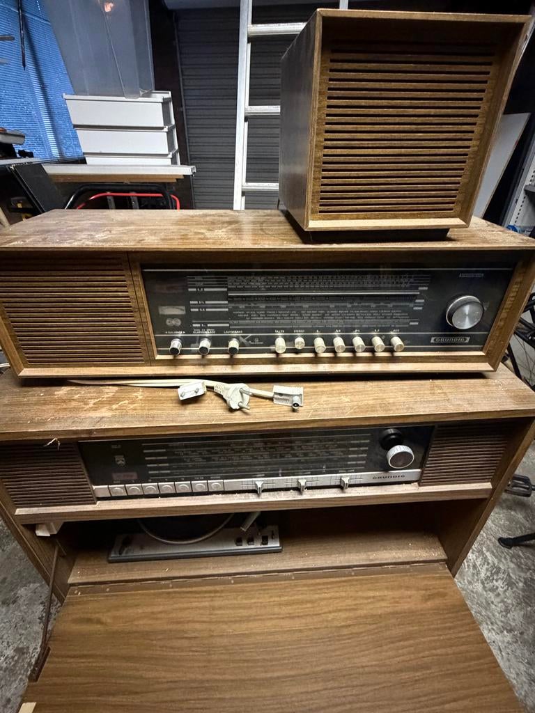 Vintage Grundig Audiomeubel met Radio en Platenspeler, Gebruikt, Losse componenten, Tuner of Radio, Ophalen