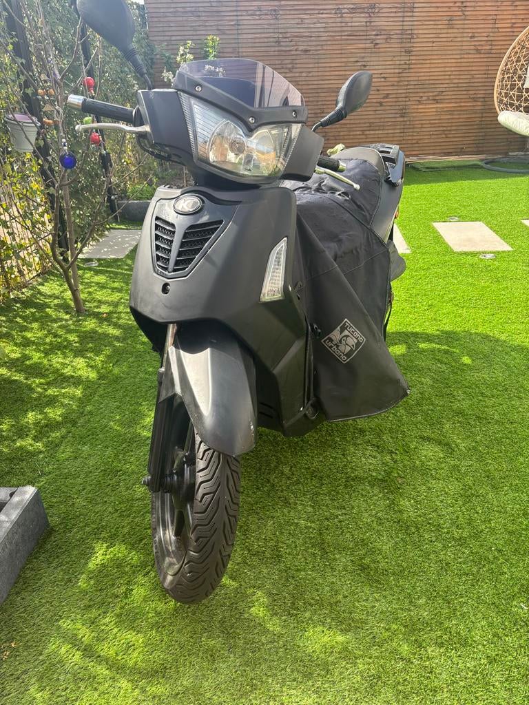 Kymco People S 2017, Fietsen en Brommers, Scooters | Kymco, Gebruikt, People S, Maximaal 45 km/u, Benzine, Ophalen