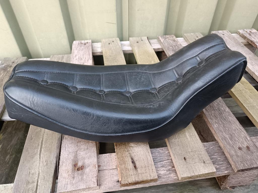 Zadel buddyseat klassieke motorfiets Harley Davidson, Motoren, Ophalen of Verzenden, Gebruikt