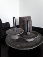 Twee kandelaars van pmr, Ophalen