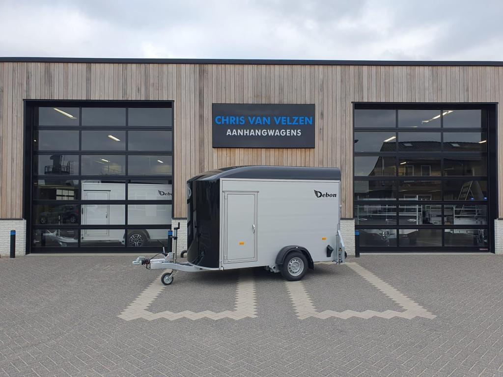 Debon Roadster 300 gesloten aanhangwagen, Nieuw