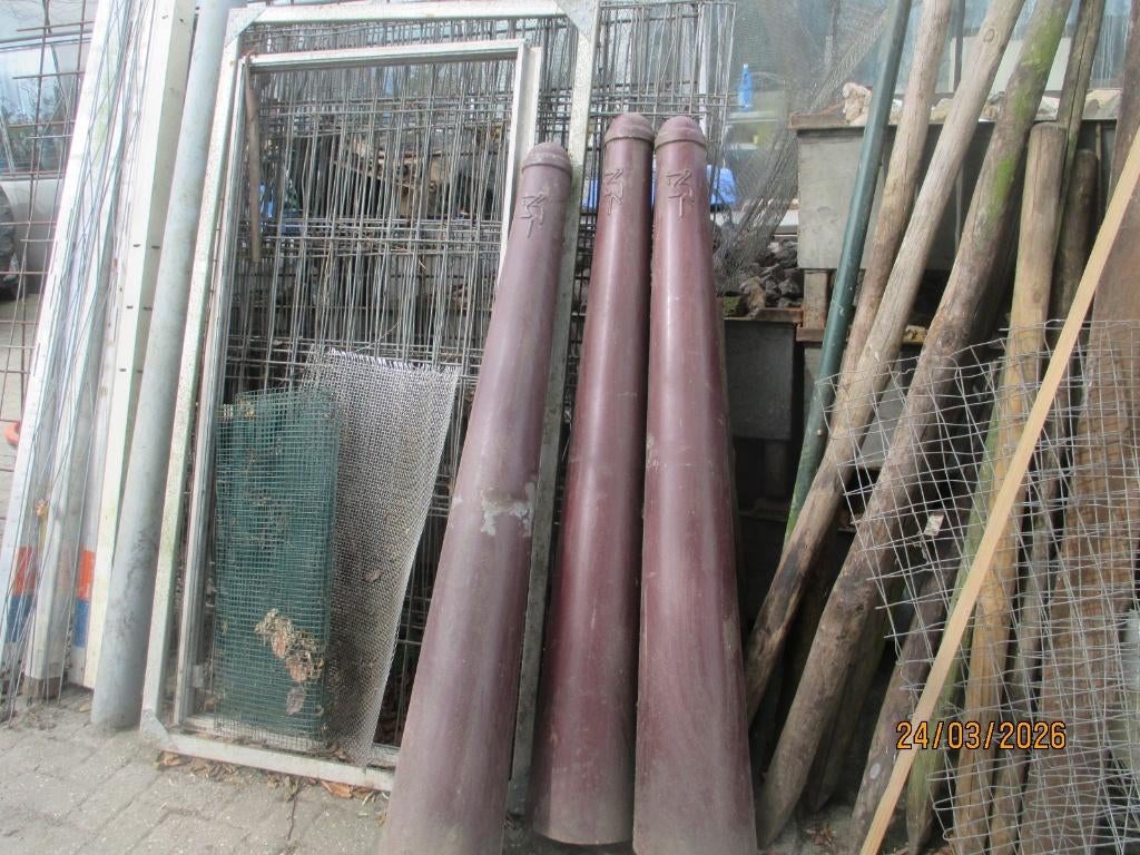 haagse ooievaars paaltjes, Ophalen, Gebruikt, IJzer