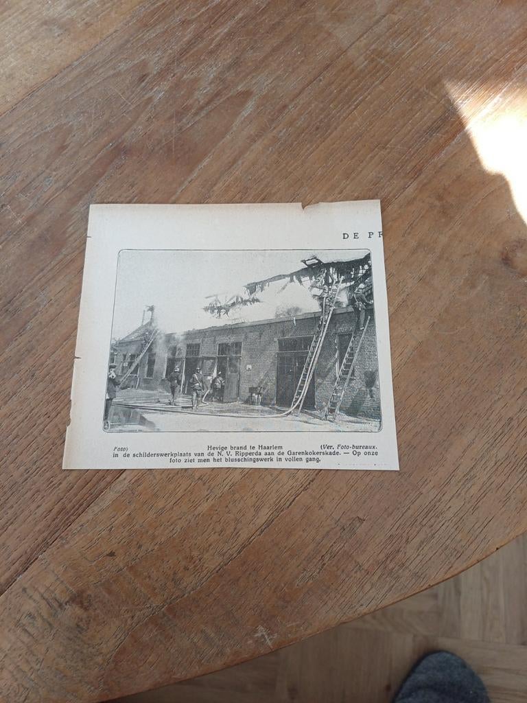 Knipsel brand schilder Ripperda Haarlem 1923, Ophalen of Verzenden, 1920 tot 1940, Knipsel(s)