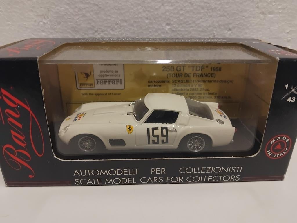 BANG 1:43 Ferrari 250 TDF wit blauw of grijs, Ophalen of Verzenden, Zo goed als nieuw, Auto, Overige merken