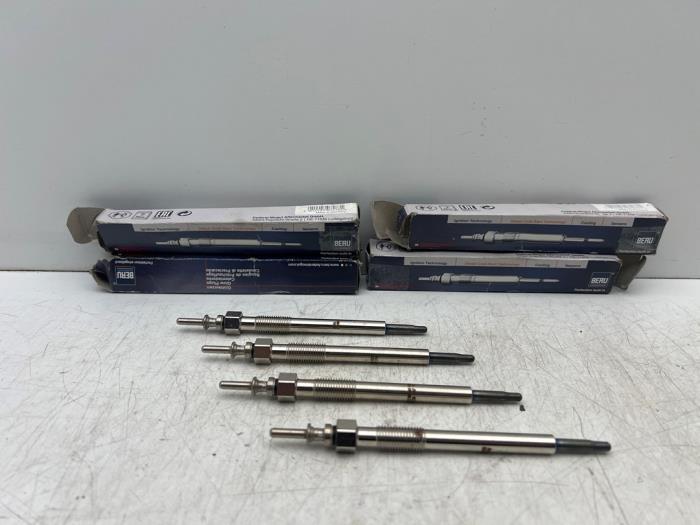 Gloeikaars van een Opel Zafira B, Gebruikt, -, -, Opel