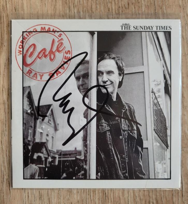 The Kinks Ray Davies Handtekening CD Gesigneerd Album, Verzamelen, Muziek, Artiesten en Beroemdheden, Cd of Plaat, Gesigneerd
