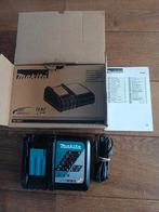 Nieuwe Makita Snellader DC18RV, Doe-het-zelf en Verbouw, Gereedschap | Machine-onderdelen en Toebehoren, Ophalen of Verzenden