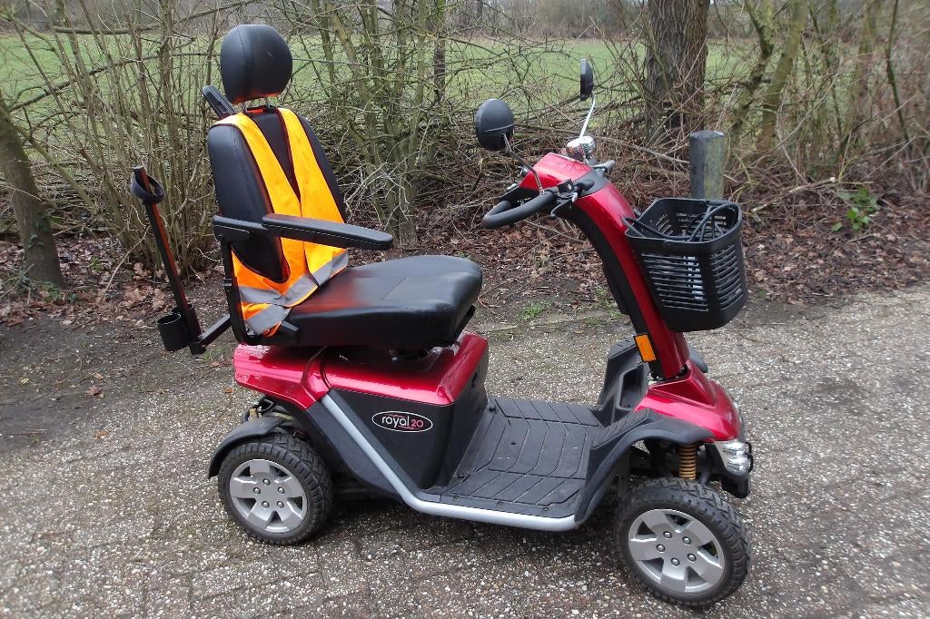 scootmobiel , scoot mobiel Pride Royal 20 , met 4 wielen, Ophalen, Pride, Zo goed als nieuw, 16 km/u of meer