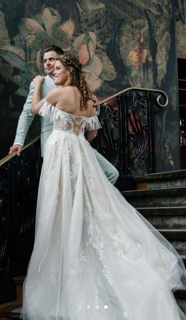 Prachtige Modeca Zuri Trouwjurk, Ophalen, Trouwjurk, Wit, Zo goed als nieuw